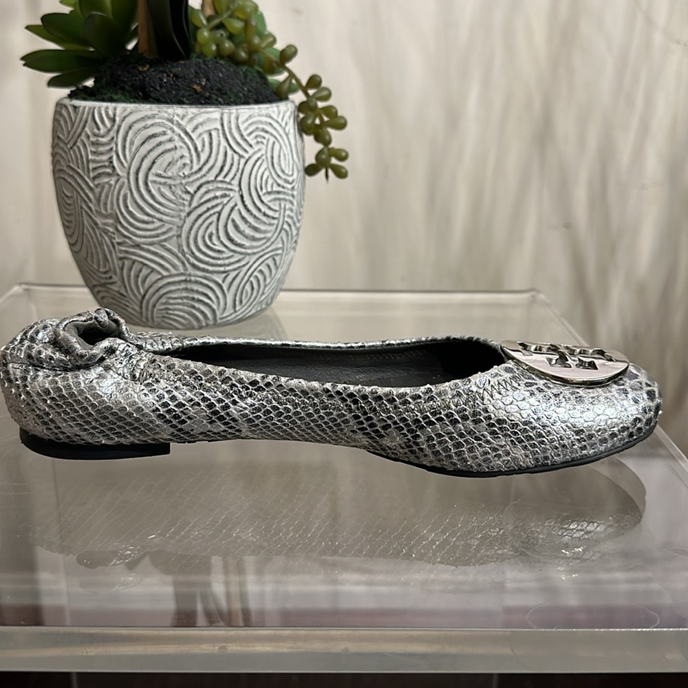 Tory Burch Reva Silver Embossed Python Ballet Fla… - image 5